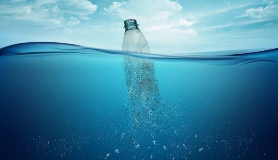 bottle of water polluting ocean